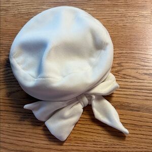 Elegant felt bow cap